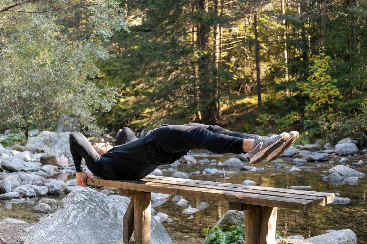 Maximize Muscle Growth: The Best Bodyweight Exercises for Home Workouts Photo by Sava Savov