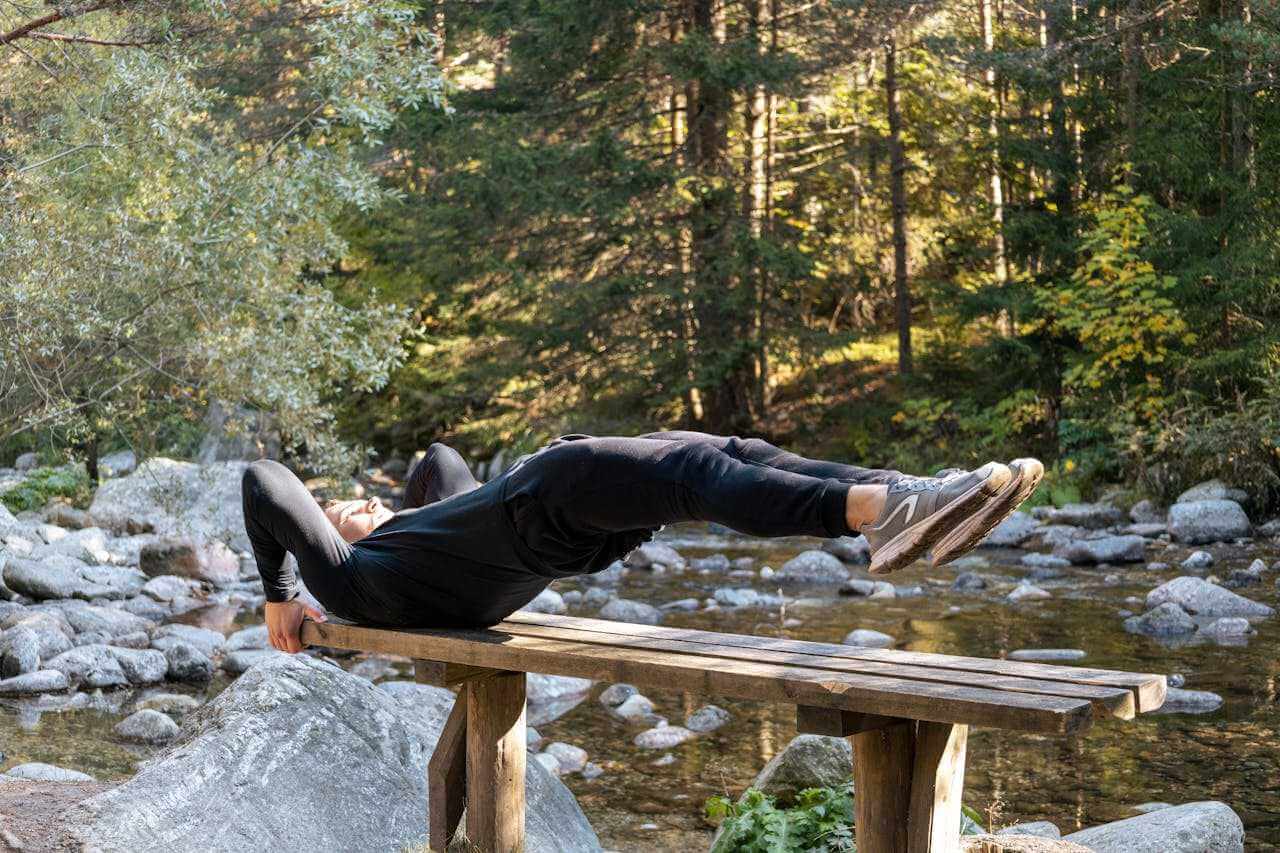 Maximize Muscle Growth: The Best Bodyweight Exercises for Home Workouts Photo by Sava Savov
